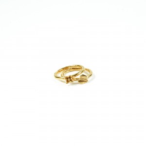Women’s gold ring