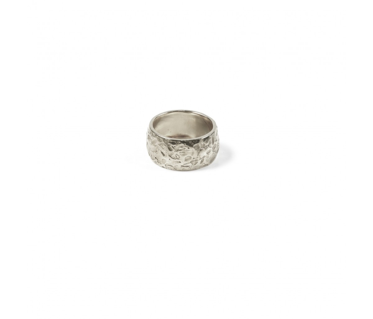 Raw effect ring